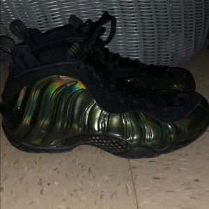 Nike foamposite legion green men’s size 8